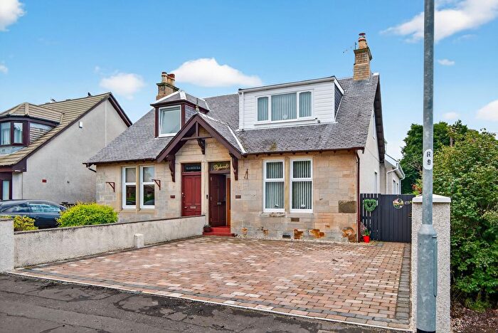 5 Bedroom Semi-Detached House For Sale In Bank Street, Irvine, KA12