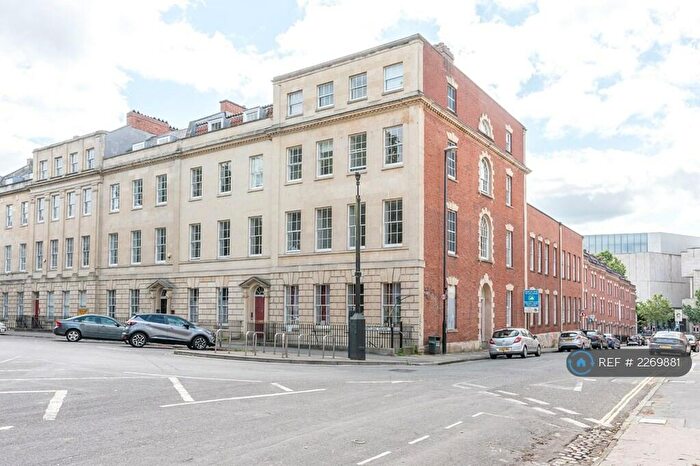 2 Bedroom Flat To Rent In Portland Square, Bristol, BS2