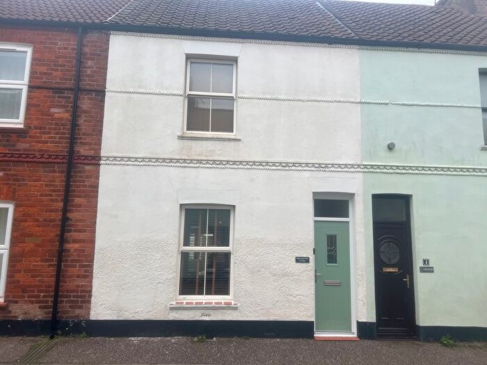 2 Bedroom Terraced House To Rent In Clinton Square, Exmouth, EX8