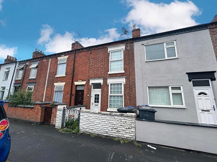 2 Bedroom House To Rent In St. Pauls Street West, Burton, DE14