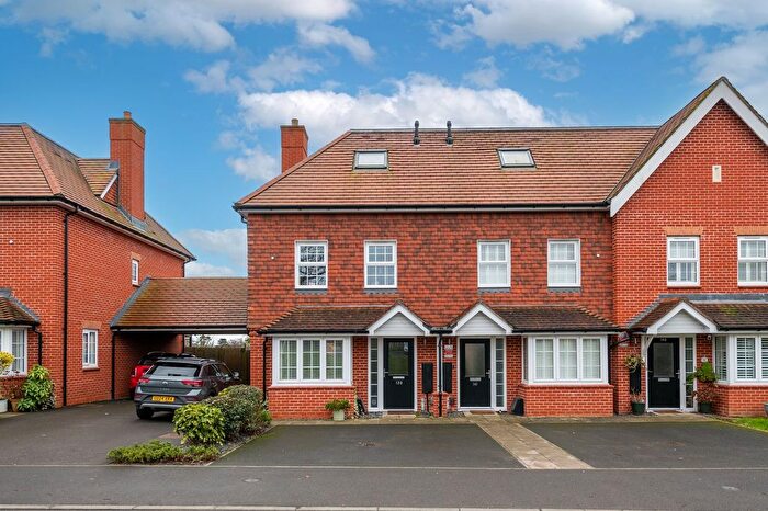 3 Bedroom End Terrace House For Sale In Sandcross Lane, Reigate, RH2