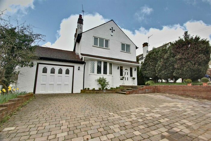 3 Bedroom Detached House To Rent In Toms Lane, Kings Langley WD4