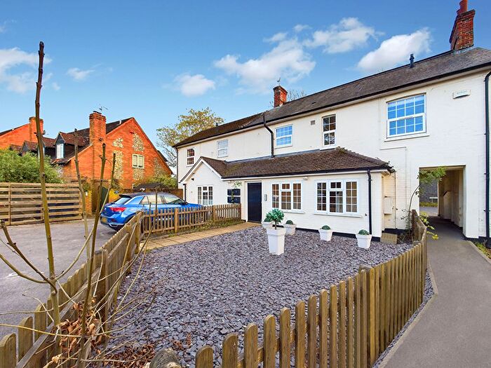 1 Bedroom Flat For Sale In Wellington House, Lower Icknield Way, Longwick, Princes Risborough, Buckinghamshire, HP27