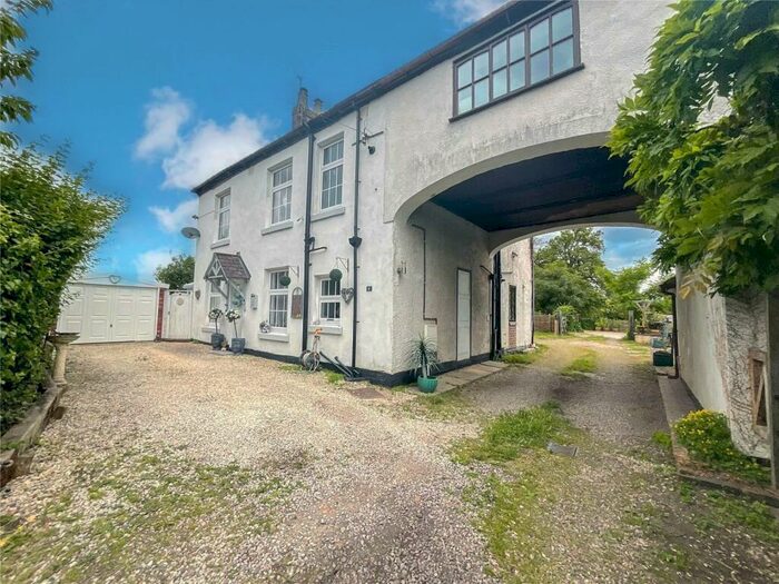 2 Bedroom End Of Terrace House For Sale In Barton Turns, Barton Under Needwood, Burton-on-Trent, Staffordshire, DE13