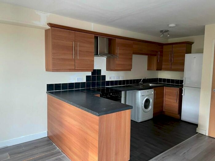 2 Bedroom Flat To Rent In Old Chester Road, Birkenhead, CH42
