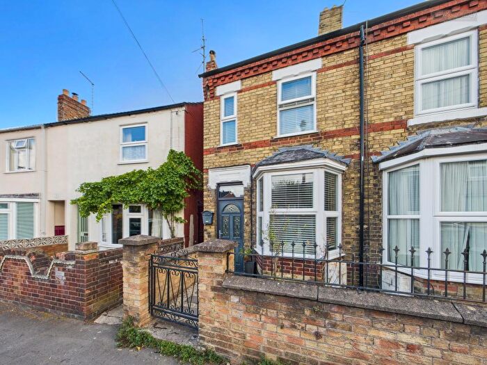 2 Bedroom Character Property For Sale In North Street, Stanground, Peterborough, PE2