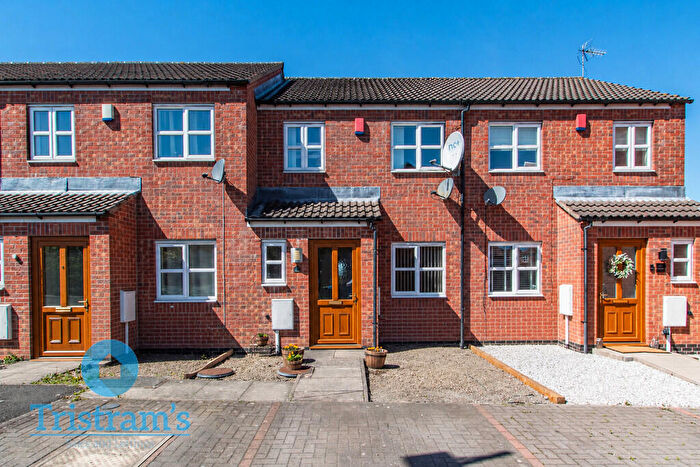 3 Bedroom Terraced House For Sale In Beauvale Gardens, Kirkby-in-ashfield, NG17