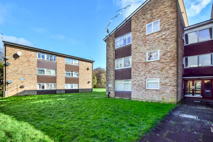 2 Bedroom Flat To Rent In Hayling Court, Crawley, RH11