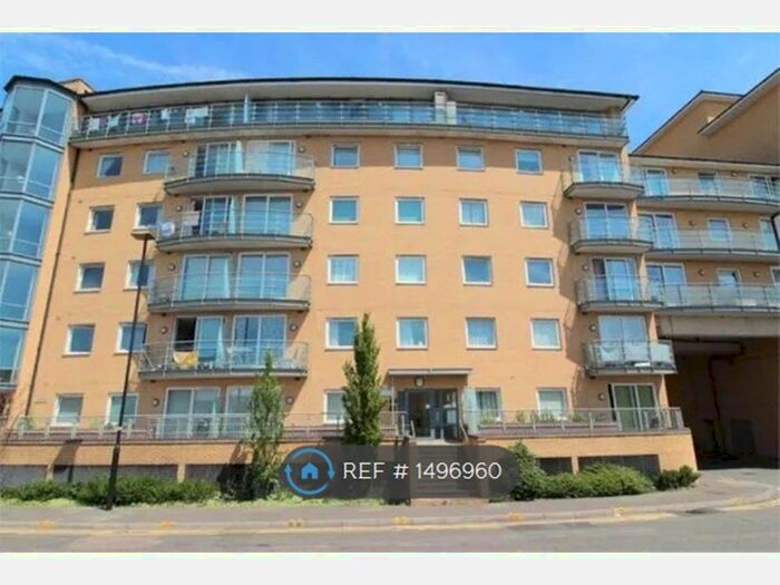 2 Bedroom Flat To Rent In Berberis House, Feltham, TW13