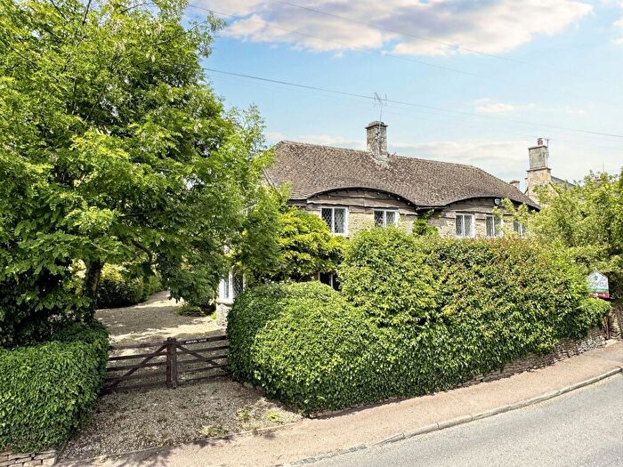 3 Bedroom Detached House For Sale In The Street, Acton Turville, GL9