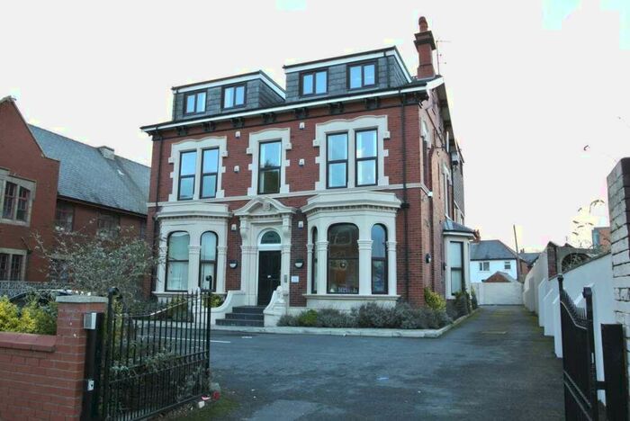 3 Bedroom Apartment To Rent In Copperfield Manor, Park Road, Blackpool, FY1