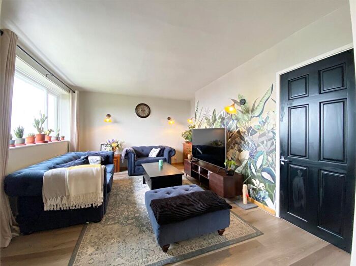 2 Bedroom Semi-Detached Bungalow For Sale In Regent Road, Kirkheaton, HD5