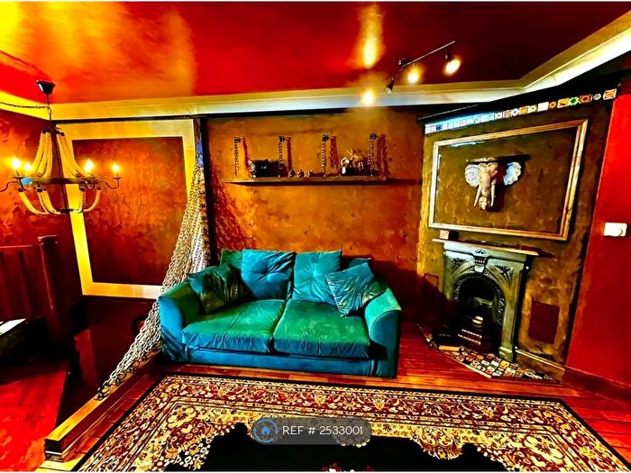 2 Bedroom Maisonette To Rent In Holland House, Rochester, ME1