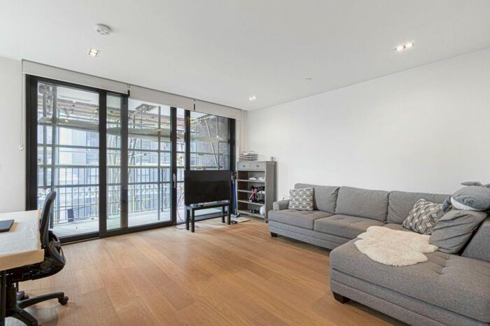 2 Bedroom Flat To Rent In Handyside Street, Islington, London, N1C