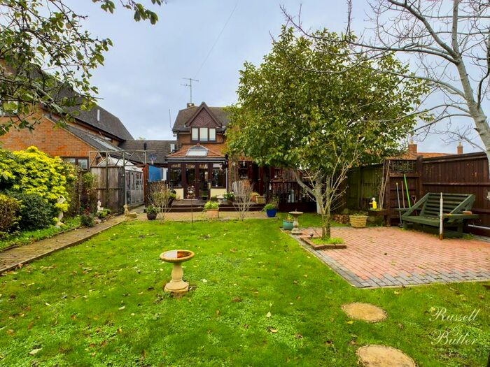 3 Bedroom Detached House For Sale In Green End, Granborough, MK18