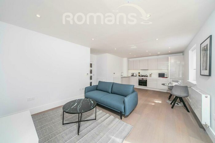 2 Bedroom Apartment To Rent In Green Park, Reading, RG2