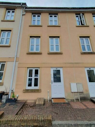 4 Bedroom Terraced House To Rent In Pendennis Park, Bristol, BS16