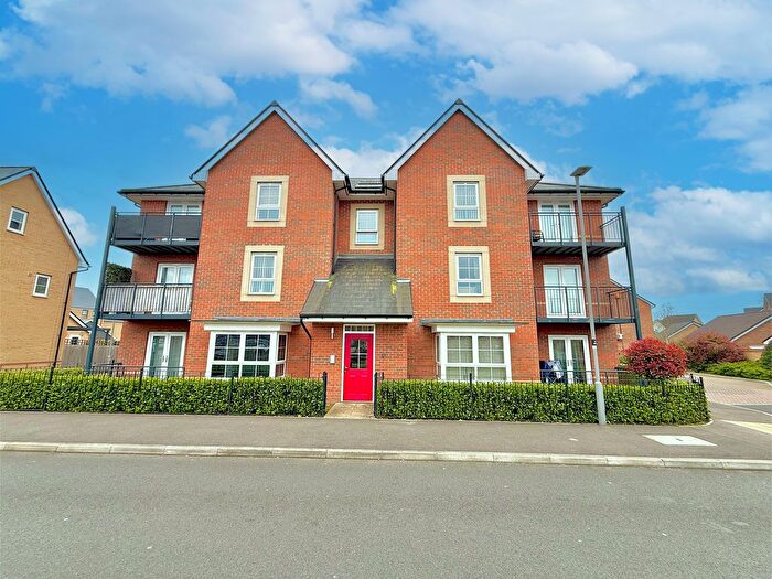2 Bedroom Flat For Sale In Vanguard Circle, Brooklands, Milton Keynes, MK10