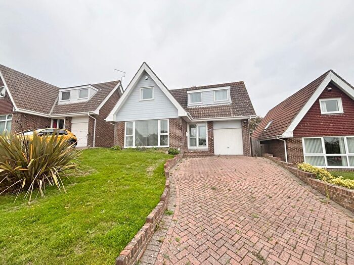 3 Bedroom Detached House For Sale In The Ridings, Bexhill On Sea, TN39