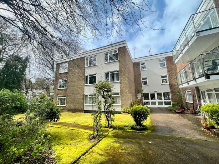 2 Bedroom Flat To Rent In Branksome Wood Road, Bournemouth, BH4