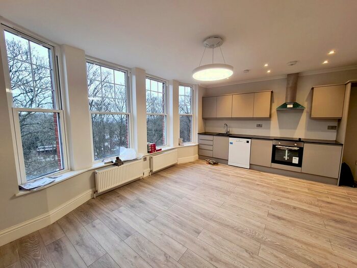2 Bedroom Flat To Rent In Archway Road, Highgate, N6