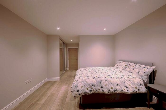 2 Bedroom Apartment To Rent In Petersfield Avenue, Slough, Berkshire, SL2