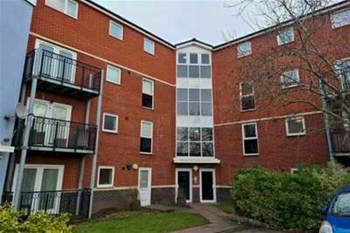 2 Bedroom Flat To Rent In Kinsey Road, B66