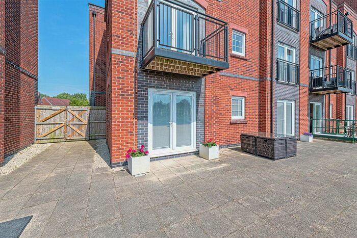 2 Bedroom Flat To Rent In Lulworth Place, Warrington, WA4