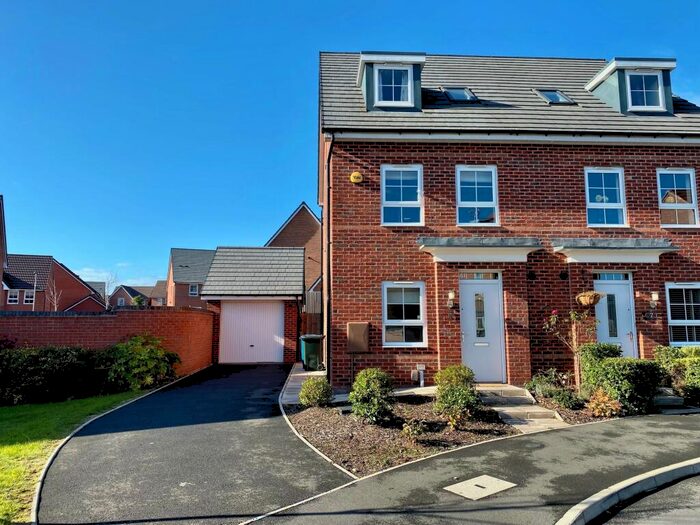 3 Bedroom Semi-Detached House To Rent In Wellingtonia Crescent, Edwalton, NG12