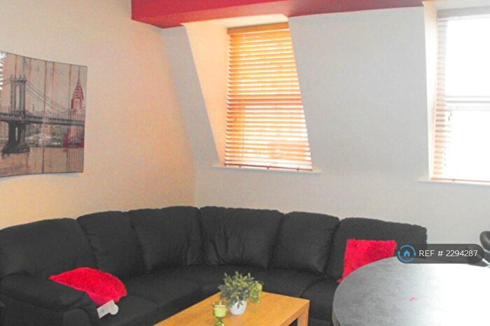 7 Bedroom Flat To Rent In Tithebarn Street, Preston, PR1