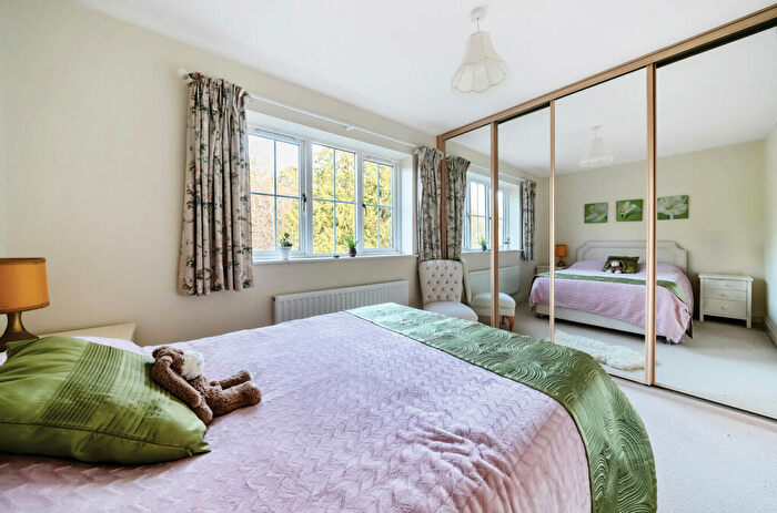 2 Bedroom Terraced House For Sale In Columbus Drive, Sarisbury Green, Hampshire, SO31