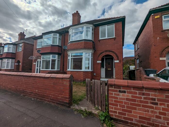3 Bedroom House To Rent In Rufford Road, Doncaster, DN4