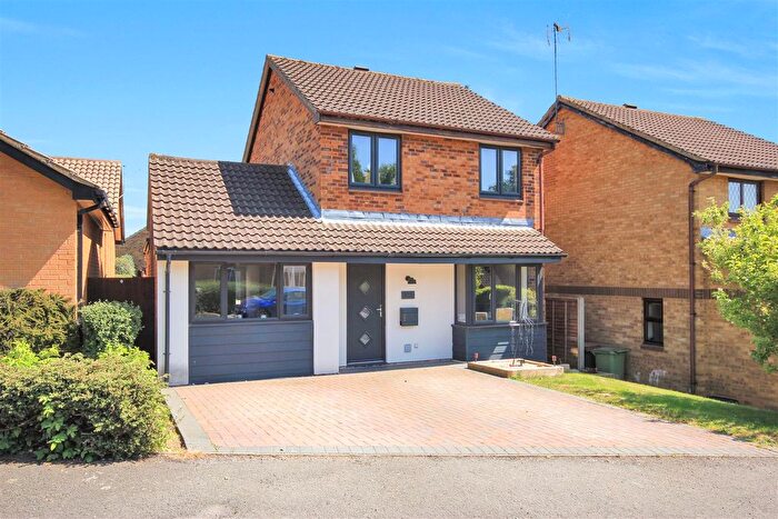 3 Bedroom Detached House For Sale In Gilbey Close, Wellingborough, NN9
