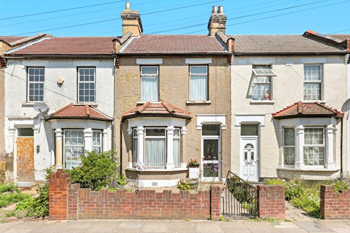 2 Bedroom Terraced House For Sale In Hunter Road, Ilford, IG1