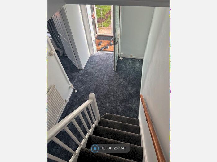 3 Bedroom Semi-Detached House To Rent In Graystoke Avenue, Bristol, BS7