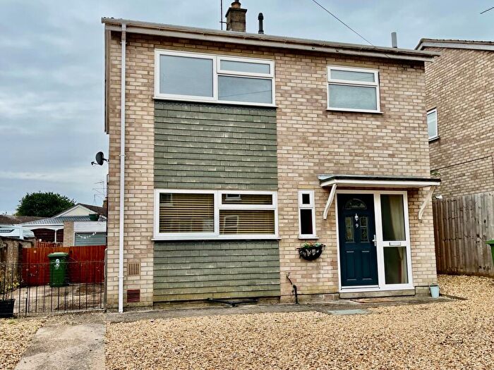 3 Bedroom Detached House For Sale In Chapel Street, Yaxley, Peterborough, PE7