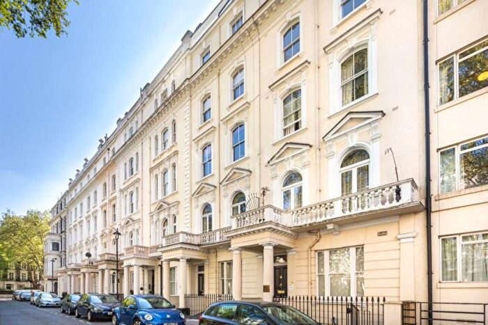 2 Bedroom Flat For Sale In Talbot Square, Paddington, W2