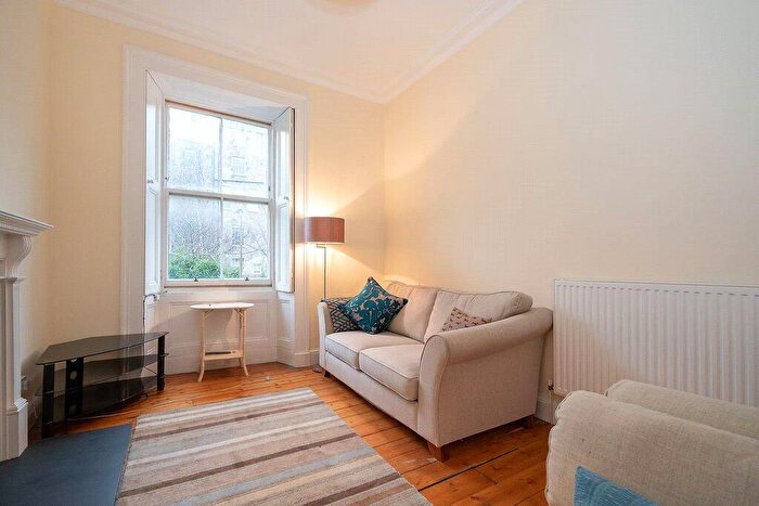 1 Bedroom Flat To Rent In Cumberland Street, Edinburgh, EH3