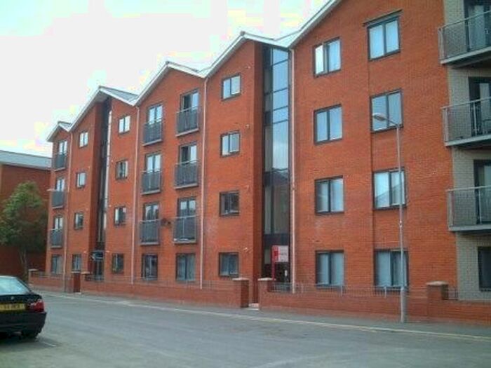 2 Bedroom Flat To Rent In Slade Way, Mitcham, CR4