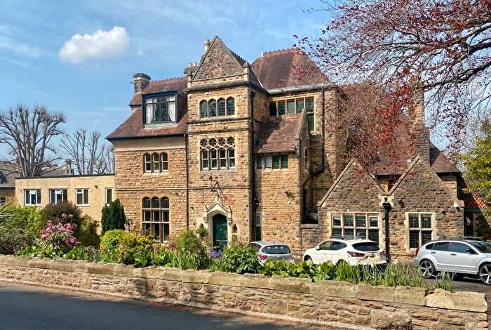 2 Bedroom Flat For Sale In Church Road, Stoke Bishop, Bristol, BS9