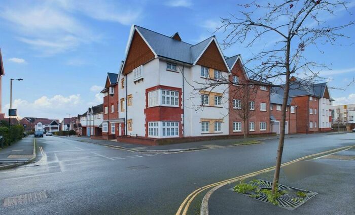 2 Bedroom Apartment To Rent In Hermitage Wood Road, Bristol, BS16