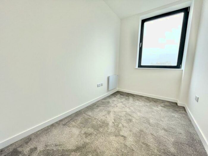 2 Bedroom Apartment To Rent In Alencon Link, Basingstoke, RG21
