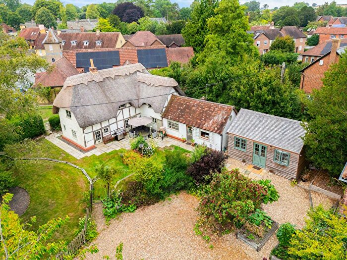 3 Bedroom Cottage For Sale In Wonston Road Sutton Scotney Winchester, Hampshire, SO21