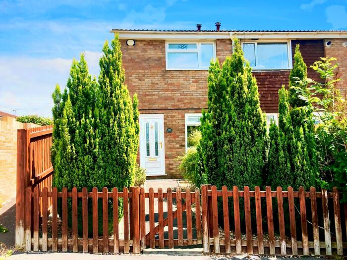 2 Bedroom House To Rent In Pen Y Cae, Caerphilly, CF83