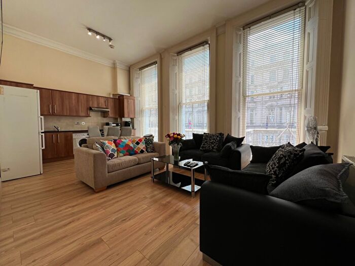 3 Bedroom Flat To Rent In Cromwell Road, London, SW7