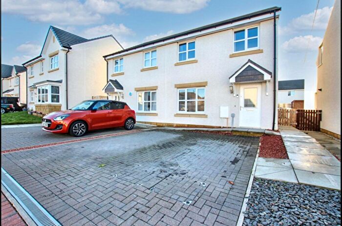 3 Bedroom Semi Detached House For Sale In Brotherton Glade, Livingston, EH54