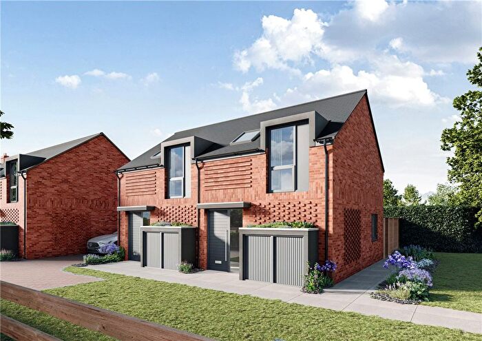 1 Bedroom Semi-Detached House For Sale In Perne Road, Cambridge, CB1