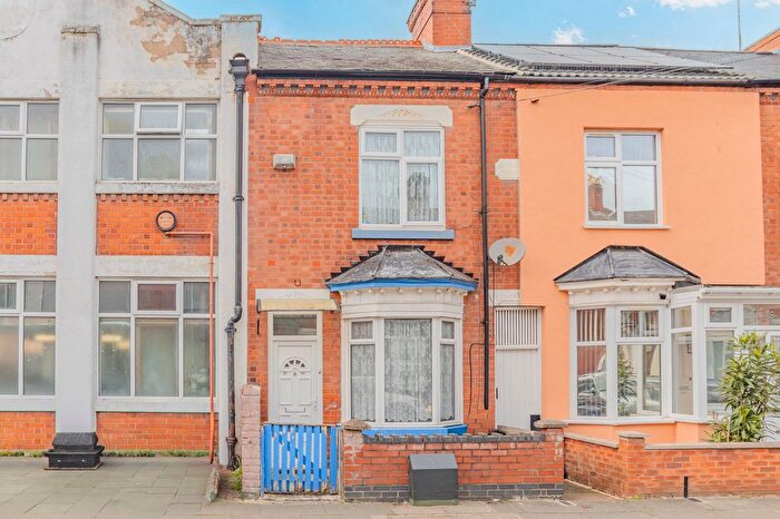 2 Bedroom End Terrace House For Sale In Bridge Road, Leicester, LE5