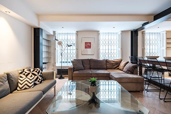 3 Bedroom Flat To Rent In Fitzroy Street, Fitzrovia, W1T