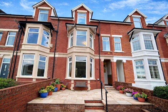 5 Bedroom Terraced House For Sale In Maindy Crescent, Ton Pentre, CF41